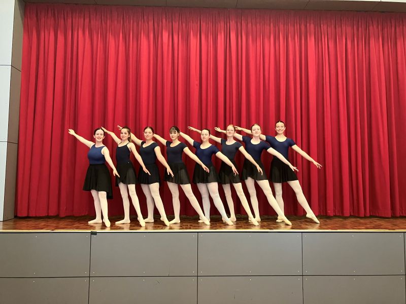 ballett_navy_2026